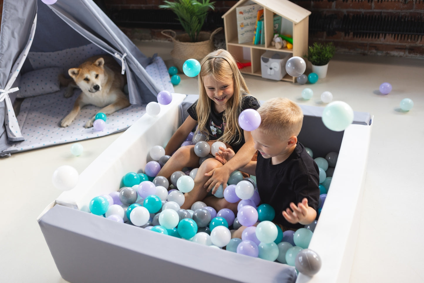 Kids Ball pit grey